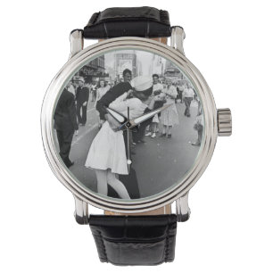Reloj De Pulsera Besándose En La Guerra Mundial Del Día De VJ