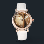 Reloj De Pulsera Bosque mágico con luces de hadas<br><div class="desc">Un reloj con un ilustracion de encantadores colores marrones y amarillos. Un mágico bosque místico con un gran árbol sosteniendo una linterna de antaño. Luces de hadas bailando por todas partes. Un diseño maravilloso.</div>