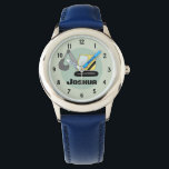 Reloj De Pulsera Boys Construcción excavadora de excavadores y niño<br><div class="desc">Este diseño de primer reloj de construcción para niños adorables incluye un digger de doodle único (excavadora) y un lugar para que añadas el nombre de tu hijo. Perfecto para cualquier niño que sueña con ser un constructor! Genial para un niño en primer lugar.</div>