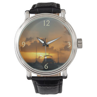 Reloj De Pulsera Buques y el atardecer en la costa tropical