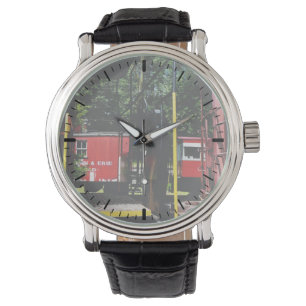 Reloj De Pulsera Caboose a la distancia