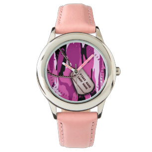 Reloj De Pulsera Camo rosado con las placas de identificación