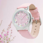 Reloj De Pulsera Chicas personalizados Nombre Niños de Daisy Rosado<br><div class="desc">Manténgase al tanto del tiempo con nuestros Personalizados Chicas Apellido Daisy Kids Watch! Con un bonito diseño de margarita rosa,  este reloj puede ser personalizado con su nombre. Perfecto para ayudarla a quedarse a tiempo con estilo.</div>