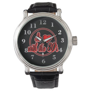 Reloj de pulsera con logo rojo retro de los 80