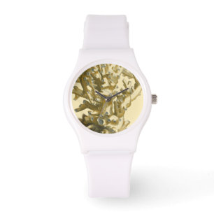Reloj De Pulsera Coral junto al mar