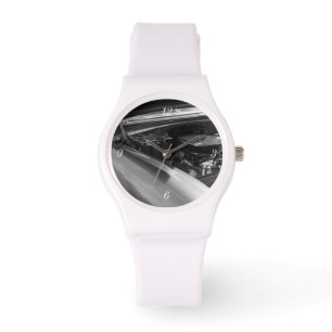 Reloj De Pulsera Debajo Del Capuchón