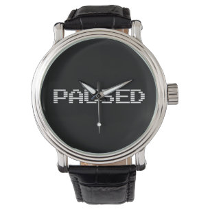 RELOJ DE PULSERA DETENIDO BREVEMENTE