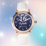 Reloj De Pulsera Dulces 16 estrellas de plata azul marino<br><div class="desc">Un regalo dulce de 16. Un color de fondo azul marino con estrellas falsas de plata. El color azul es desigual. Añadir un nombre,  fecha.</div>