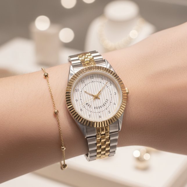 Reloj De Pulsera Elegant Mr & Mrs Watch, Custom Gift for Weddings (Unisex Two-Tone Watch – Just Married Gift for Husband, Wife, or Newlywed Couple)