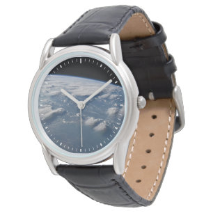 Reloj De Pulsera Espandas De La Tierra En El Sur De Borneo.