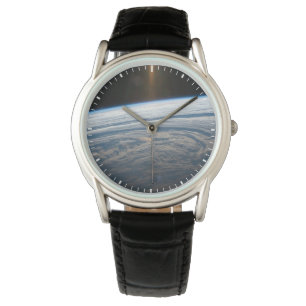 Reloj De Pulsera Formaciones Nubladas En El Océano Índico Meridiona