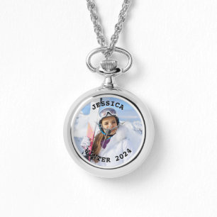 Reloj De Pulsera Foto de la familia de texto curvo en blanco y negr