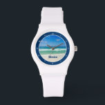 Reloj De Pulsera Foto de playa de Cute - Blanco marino personalizad<br><div class="desc">Una hermosa fotografía de playa tomada en el destino ideal de vacaciones de Destin, Florida. Las espléndidas aguas verdes de Sandestin se adentran en la orilla de arena bajo los cielos azules serenos para hacer el perfecto reloj de pulsera fotográfico de las vacaciones. Personalizar este bonito, reloj tropical con tu...</div>