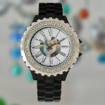 Reloj De Pulsera Fotografía de perro o gato Mascota en un W persona<br><div class="desc">Querido reloj de perro o gato Mascota con números clásicos de estilo romano más tu propia fotografía mascota. Sube la imagen de tu propio mascota.</div>