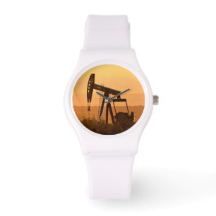 Reloj De Pulsera Gato de bombeo extrayendo petróleo en West Texas,