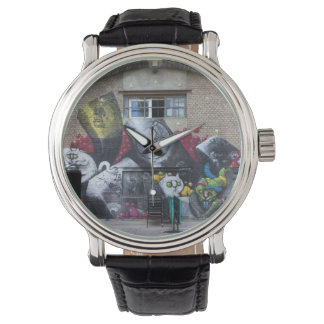 Reloj De Pulsera Graffiti En Stadtbahnbogen, Wien Österreich