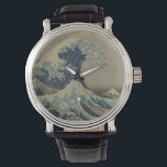 Reloj De Pulsera Gran ola de arte vintage japonés de Kanagawa<br><div class="desc">Gran ola fuera de Kanagawa - Hokusai - El reloj de fábrica de arte ventilado japonés The Vintage eWatches un reloj de cara grande que nunca se irá de moda. Con un movimiento de cuarzo de tres manos y una correa de cuero genuina, el aspecto clásico de este reloj es...</div>