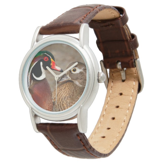 Reloj De Pulsera Hermoso momento conmovedor entre pollos de madera (Angular)