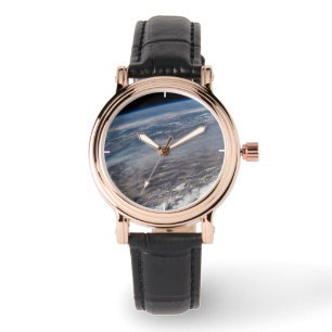 Reloj De Pulsera Incendios Alrededor Del Parque Nacional Yosemite.