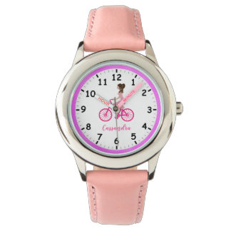 Reloj De Pulsera Joven Chica de cola pesimista montando una bicicle