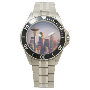 Reloj De Pulsera La aguja del espacio es una torre en la oscuridad