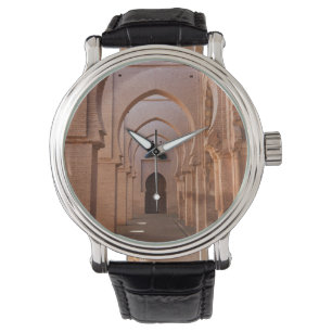 Reloj De Pulsera La ahora arruinada y parcialmente restaurada Mezqu