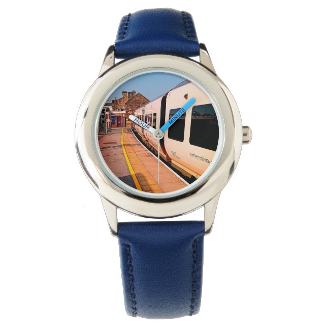 Reloj De Pulsera Lado de un tren (Anverso)