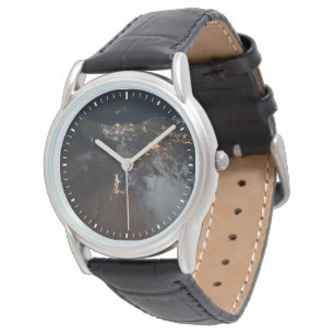 Reloj De Pulsera Las Luces De La Ciudad De Jazán Y Sus Suburbios