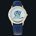 Reloj De Pulsera Lechuza Azul Cuta<br><div class="desc">Elegante reloj personalizado presenta un ilustracion vectorial dulce de un búho encaramado en una rama de árbol sobre un fondo de patrón de puntos de polka. Babystar Design en mygrafico.com</div>