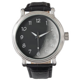 Reloj De Pulsera Media luna por la noche | Cerrar la fotografía