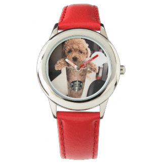 Reloj De Pulsera Mirando a los niños con cachorros