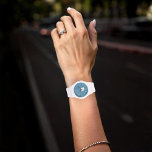 Reloj De Pulsera Monograma azul simple Minimalista estilo inicial<br><div class="desc">Este diseño presenta un sencillo monograma minimalista elegante, un moderno moderno monocasco inicial, una sofisticada carta básica contemporánea, un azul oscuro y depurado simplista, un tipo de letra de texto blanco, una cara de reloj simples números, un simple reloj monograma moderno, azul marino oscuro, un reloj simple con números simples,...</div>