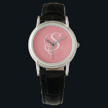 Reloj De Pulsera Monograma/coral de escritura blanca de moda elegan<br><div class="desc">Personaliza este moderno y fresco reloj con tu monograma en blanco con la leyenda grabada en un fondo de coral. Un accesorio único,  fresco,  femenino y jovial.</div>
