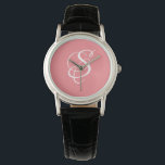 Reloj De Pulsera Monograma/coral de escritura blanca de moda elegan<br><div class="desc">Personaliza este moderno y fresco reloj con tu monograma en blanco con la leyenda grabada en un fondo de coral. Un accesorio único,  fresco,  femenino y jovial.</div>