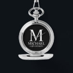 Reloj De Pulsera Monograma y nombre de Groomsman personalizado mode<br><div class="desc">Regalos Groomsman personalizados modernos en blanco y negro con monograma personalizado,  nombre y título de un groomsman en estilo de fuente clásico blanco sobre fondo negro. También perfecto para el Mejor Hombre,  Padre de la Novia y más.</div>