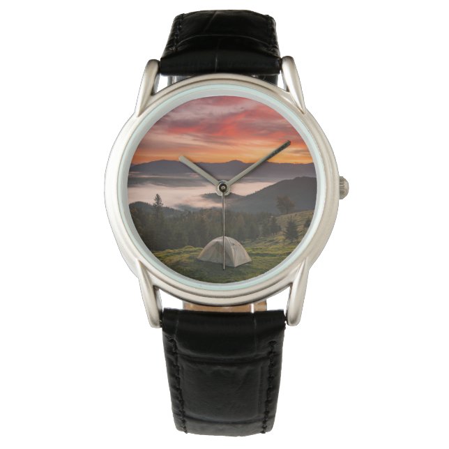 Reloj De Pulsera Montañas | Amanecer de niebla de acampada (Anverso)