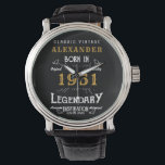 Reloj De Pulsera Nacido en el 70º cumpleaños 1951, negro vintage<br><div class="desc">Un reloj único personalizado para esa persona especial de cumpleaños nacida en 1951 y que cumple 70 años. Añada el nombre a este diseño retro vintage de color negro, blanco y dorado para un regalo de cumpleaños 70 personalizado. Edite fácilmente el nombre y el año con la plantilla proporcionada. Un...</div>