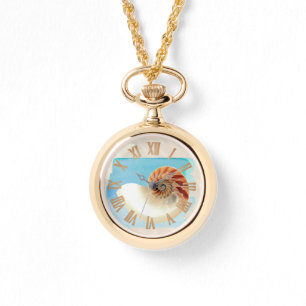 Reloj De Pulsera Nautilus Seashell and Sand
