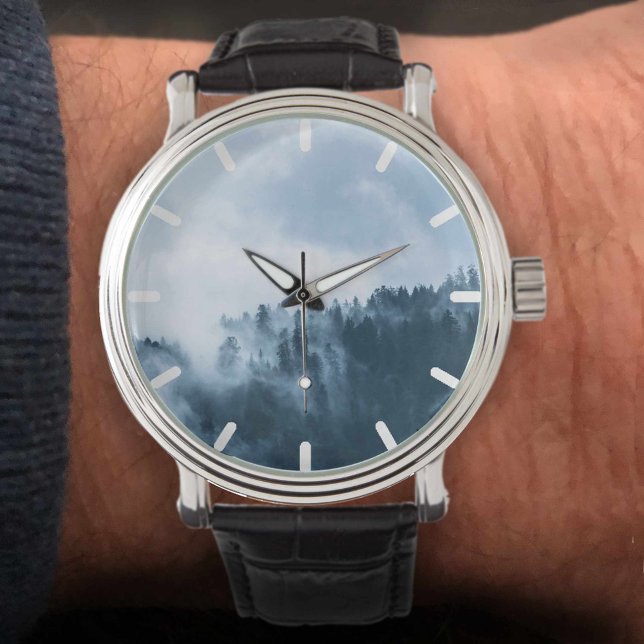 Reloj De Pulsera Niebla atmosférica sobre un bosque (Subido por el creador)