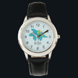 Reloj De Pulsera Niños Cute Personalizado de dinosaurios azules y n<br><div class="desc">Este lindo y moderno reloj de niños azules presenta un personalizado de dinosaurios estegosaurios azul y amarillo, y puede ser personalizado con el nombre de sus hijos. Con números claros y fácilmente legibles, este 'primer' reloj es genial para niños o niños recién empezando a aprender el tiempo. ¡El diseño de...</div>