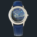 Reloj De Pulsera Noche Van Gogh Starry<br><div class="desc">Noche estrellada de Vincent Van Gogh, óleo sobre lienzo, 1889, es un cuadro paisajístico de un gran torbellino de estrellas brillantes sobre un paisaje de pueblo lejano y colinas onduladas, con un solo ciprés subiendo en primer plano como una llama verde oscura. Van Gogh pintó su obra maestra estrellada no...</div>