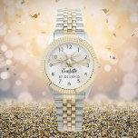Reloj De Pulsera Nombre de la crema beige del arco de la novia<br><div class="desc">Un fondo beige de color crema. Decorado con un gran arco. Personalice y agregue el nombre de su dama de honor. Guión de estilo manuscrito negro.</div>
