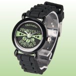 Reloj De Pulsera Nombre personalizado hermano mayor negro verde niñ<br><div class="desc">¡Celebra el momento especial de convertirte en un hermano mayor con este reloj de niños personalizado! Con un diseño fresco en negro y verde claro, este reloj dice orgullosamente "Promocionado al Gran Hermano" con el nombre de su hijo justo en la cara. Es el regalo perfecto para cualquier nuevo hermano...</div>