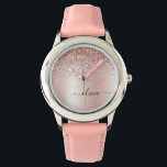 Reloj De Pulsera Oro Rosa - Nombre Metalizado del monograma del Pur<br><div class="desc">Oro Rosa - Purpurina de espuma metálica de Relieve metalizado de imitación rosada de Rubor Cepillado Monograma Metalizado Watch. Esto hace que el dulce perfecto cumpleaños 16, boda, ducha de novia, aniversario, ducha de bebé o fiesta de soltera sea regalo para alguien que ama el lujo glam y los estilos...</div>