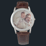 Reloj De Pulsera Para papá | La tipografía retro de Guay y su foto<br><div class="desc">Este reloj sencillo y elegante presenta la foto personal de su elección,  con la palabra "papá" como un traslúcido superpuesto en texto de estilo retro. Los pequeños puntos blancos representan las horas sin distraer de tu foto.</div>