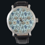 Reloj De Pulsera Patrón de mar Starfish de la cubierta azul de boni<br><div class="desc">Este reloj de estampado de bonito, azul y crema de concha y de pez estrella evoca imágenes de la playa y del verano. Hay cinco variedades de conchas en el diseño y una estrella de mar. Los números de los relojes son de color azul claro y se mezclan en el...</div>