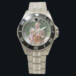 Reloj De Pulsera Personalizado Aniversario boda Años Foto Watch<br><div class="desc">Fotos personalizadas para tu aniversario de boda (¡o personalizas para lo que quieras!). La plantilla está configurada para que agregue su propia foto y también puede editar todo el texto si lo desea. El texto se encuentra sobre un borde semitransparente sobre la foto. El texto de ejemplo dice "NOMBRE DEL...</div>