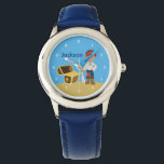 Reloj De Pulsera Personalizado Pirate Boy<br><div class="desc">Niños piratas de Guay observan con un bucanero llevando una espada al lado de un cofre del tesoro lleno de oro en una playa con fondo azul del cielo. Personalizar el reloj de pulsera de este chico genial con el nombre de su hijo en blanco. ¡Ahoy Matey!</div>