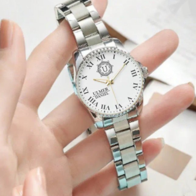 Reloj De Pulsera Personalized Silver Roman Numeral Modern Elegant  (Subido por el creador)