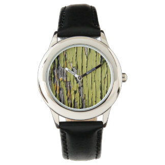 Reloj De Pulsera Pintura verde descascarada en madera de granero te